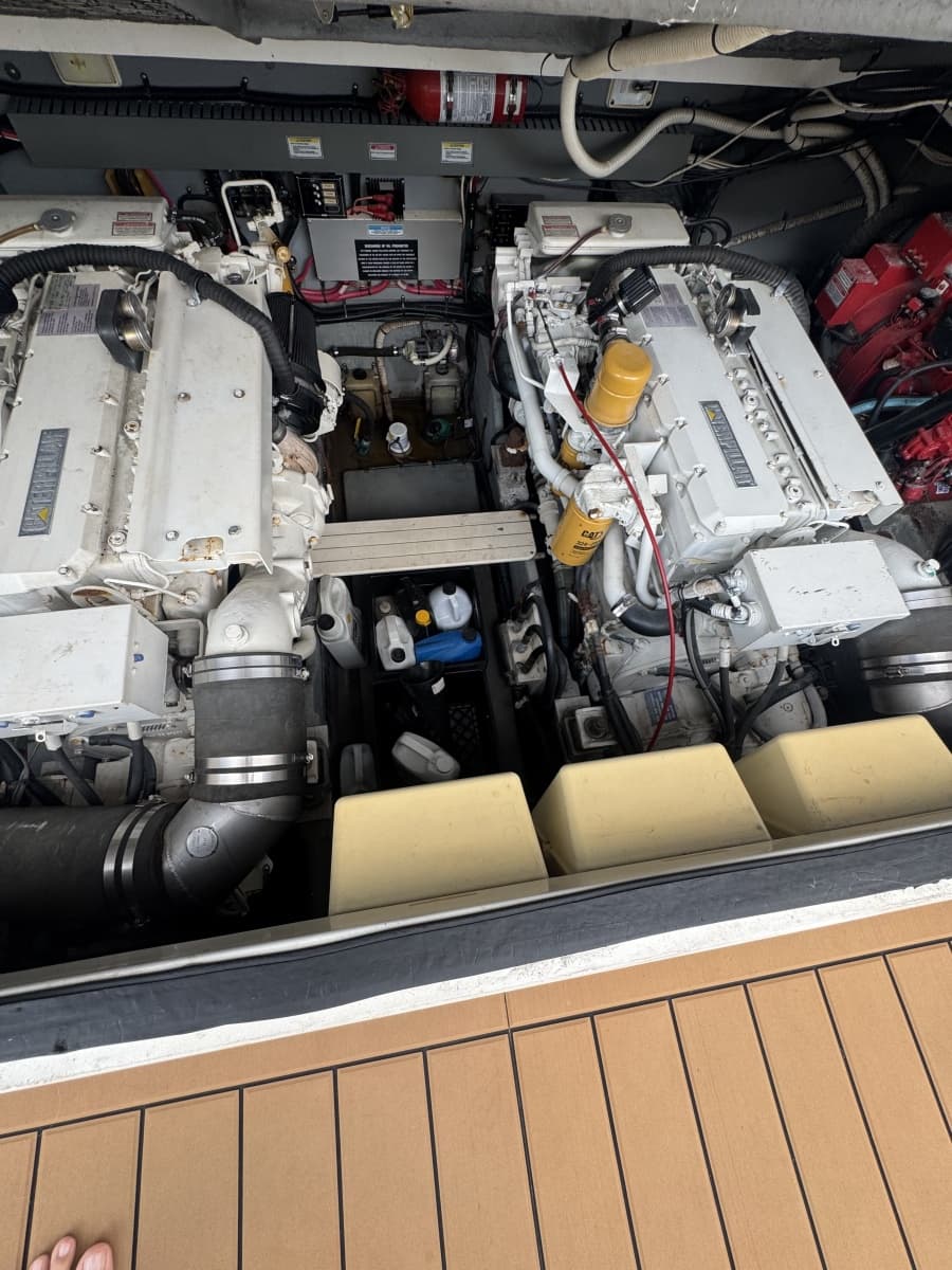 1999 Sea Ray 370 Sport Fish
