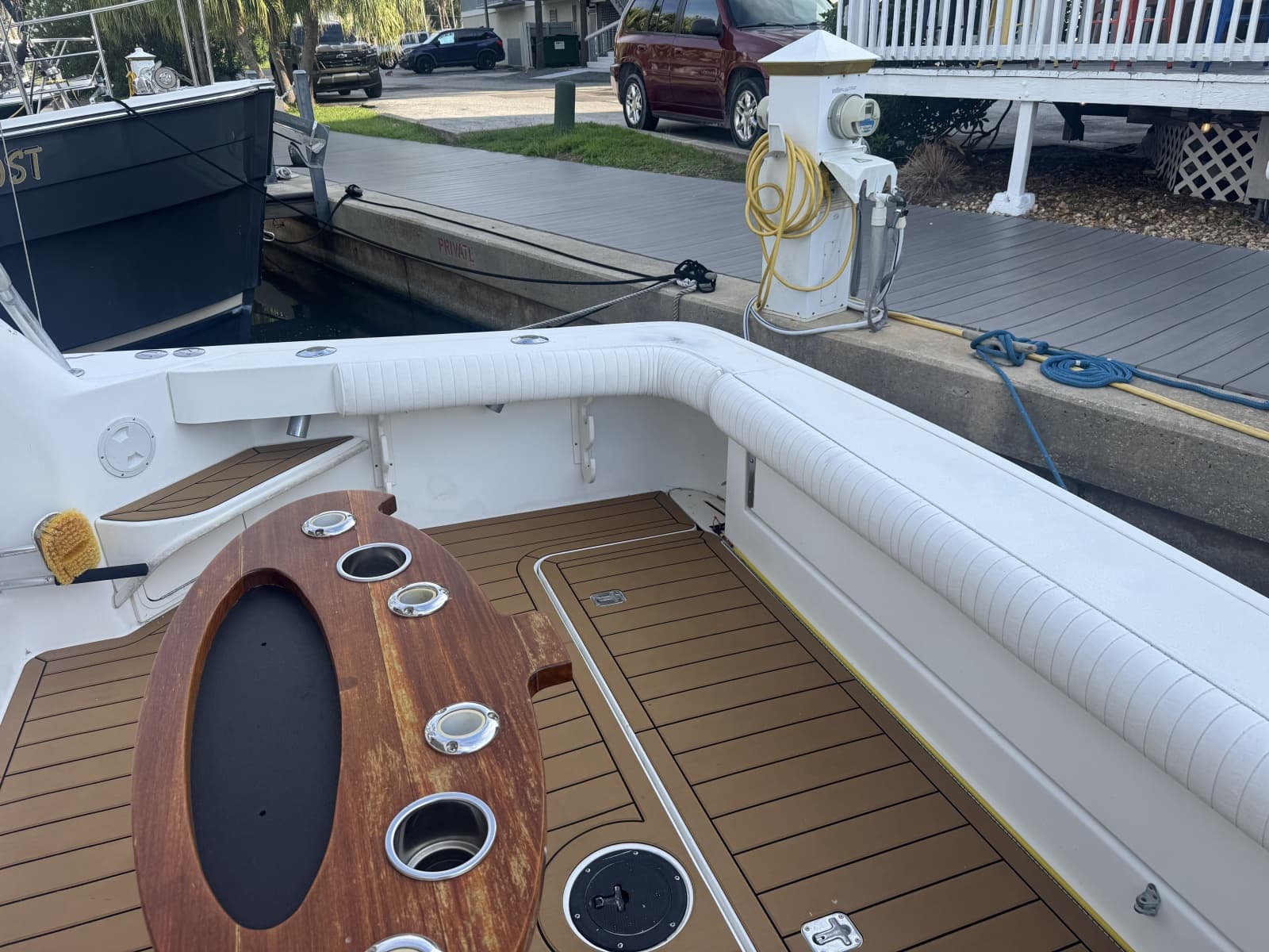 1999 Sea Ray 370 Sport Fish