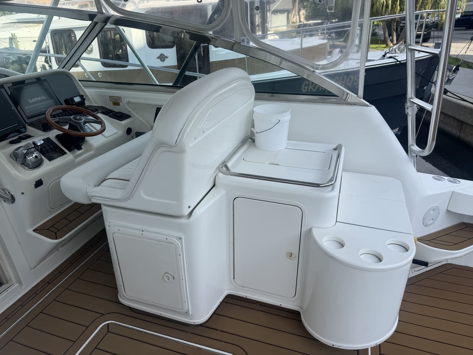 1999 Sea Ray 370 Sport Fish