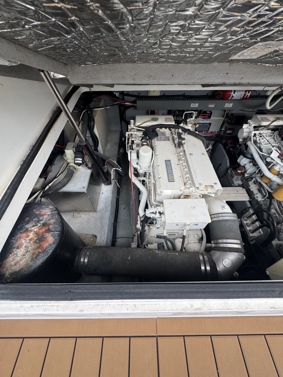 1999 Sea Ray 370 Sport Fish