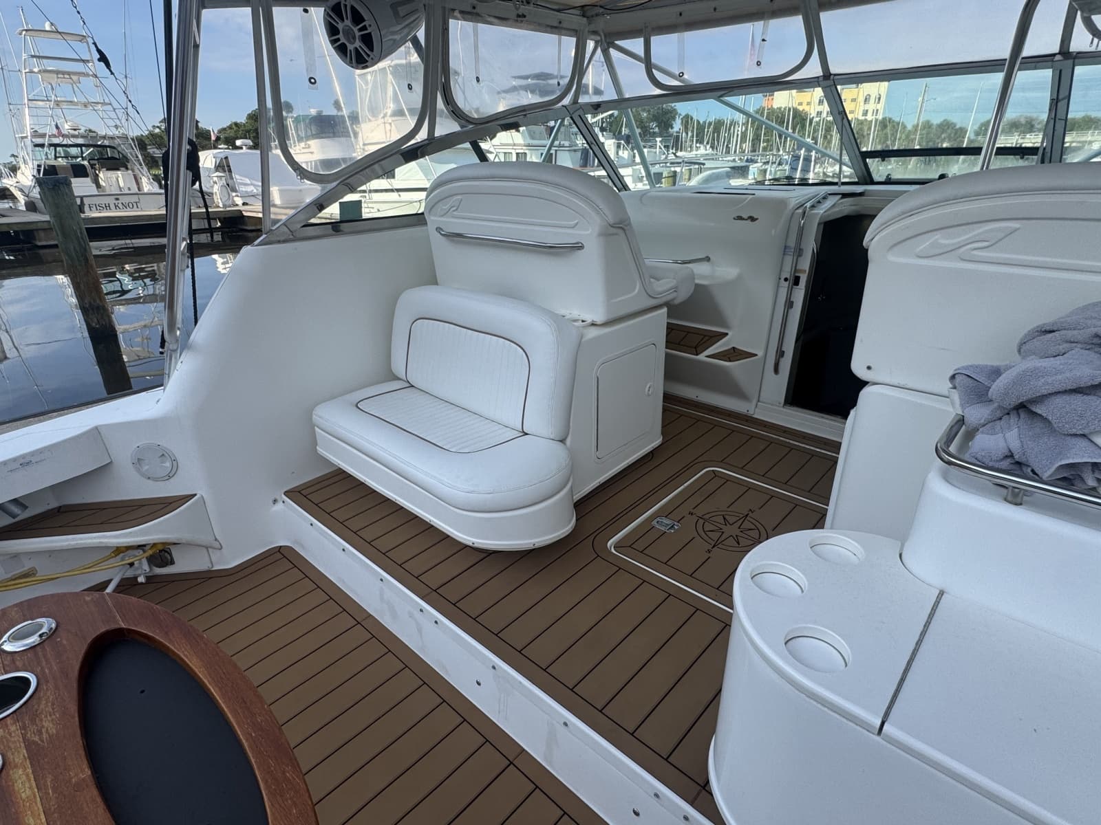 1999 Sea Ray 370 Sport Fish
