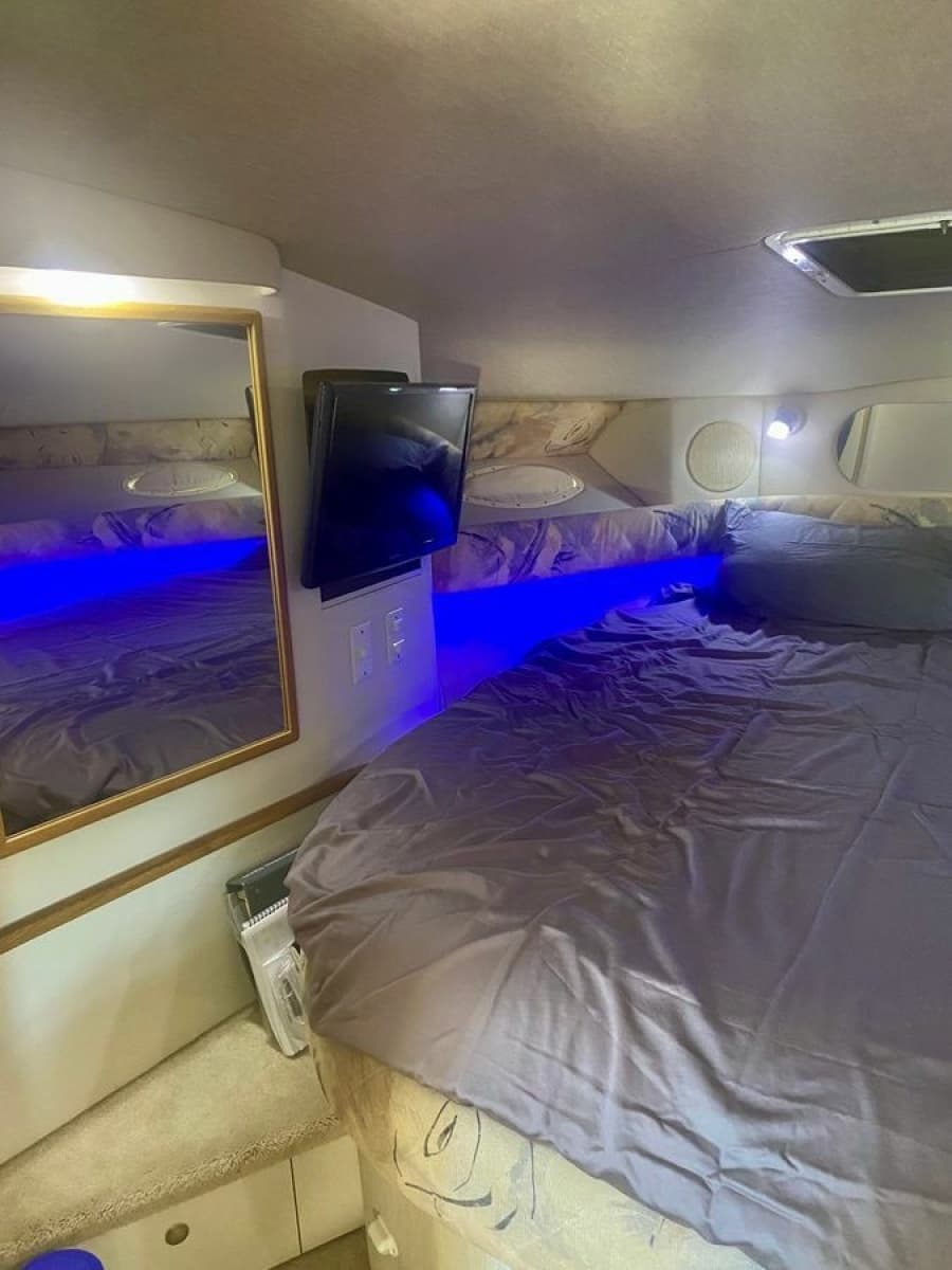 1995 Sea Ray 370 Sundancer