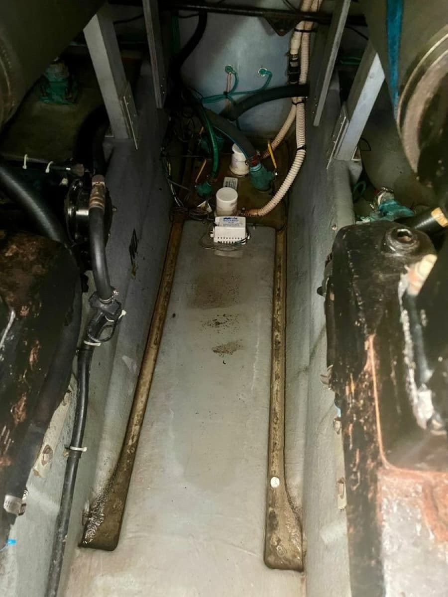 1995 Sea Ray 370 Sundancer