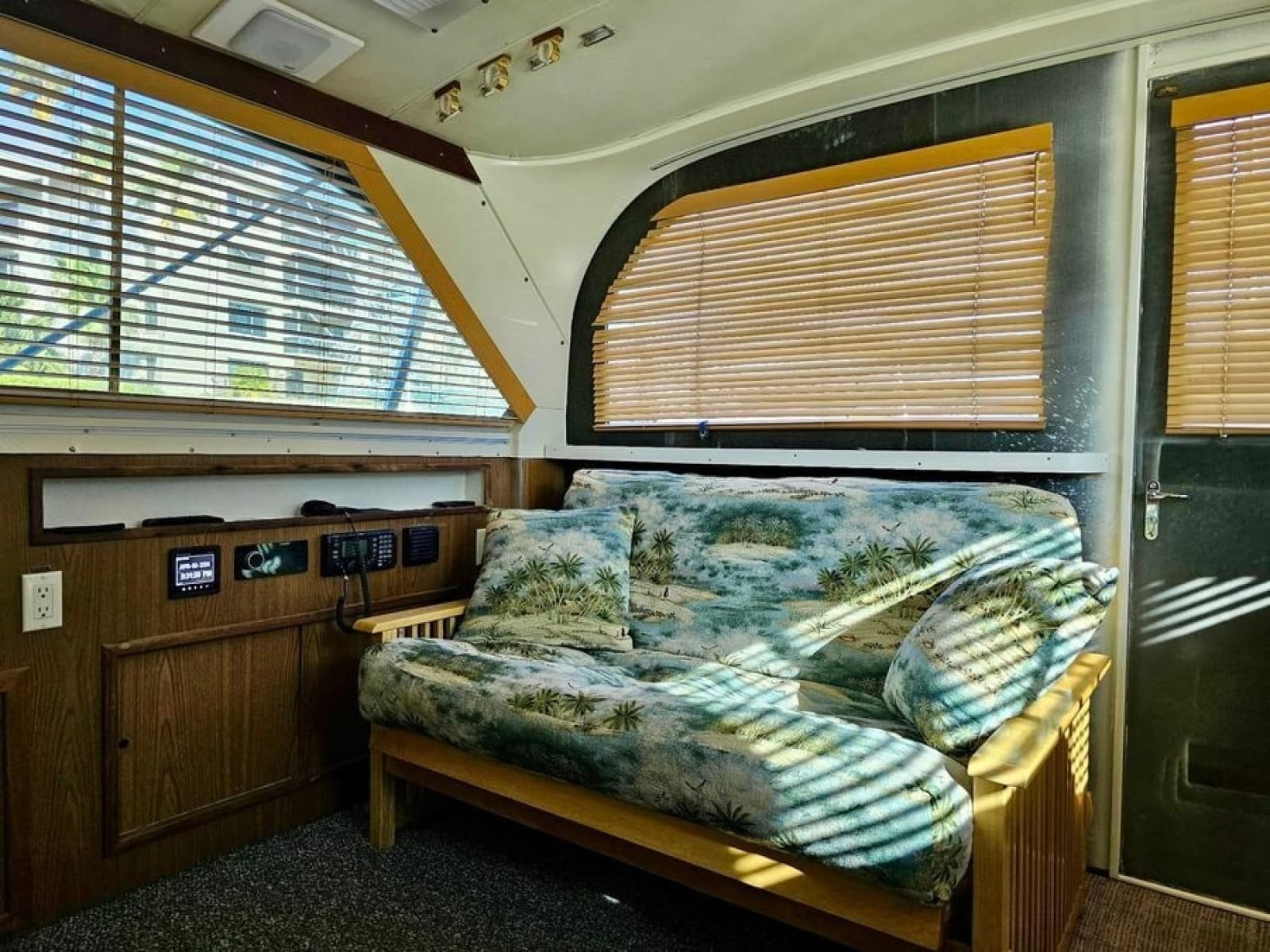 1974 Bertram 