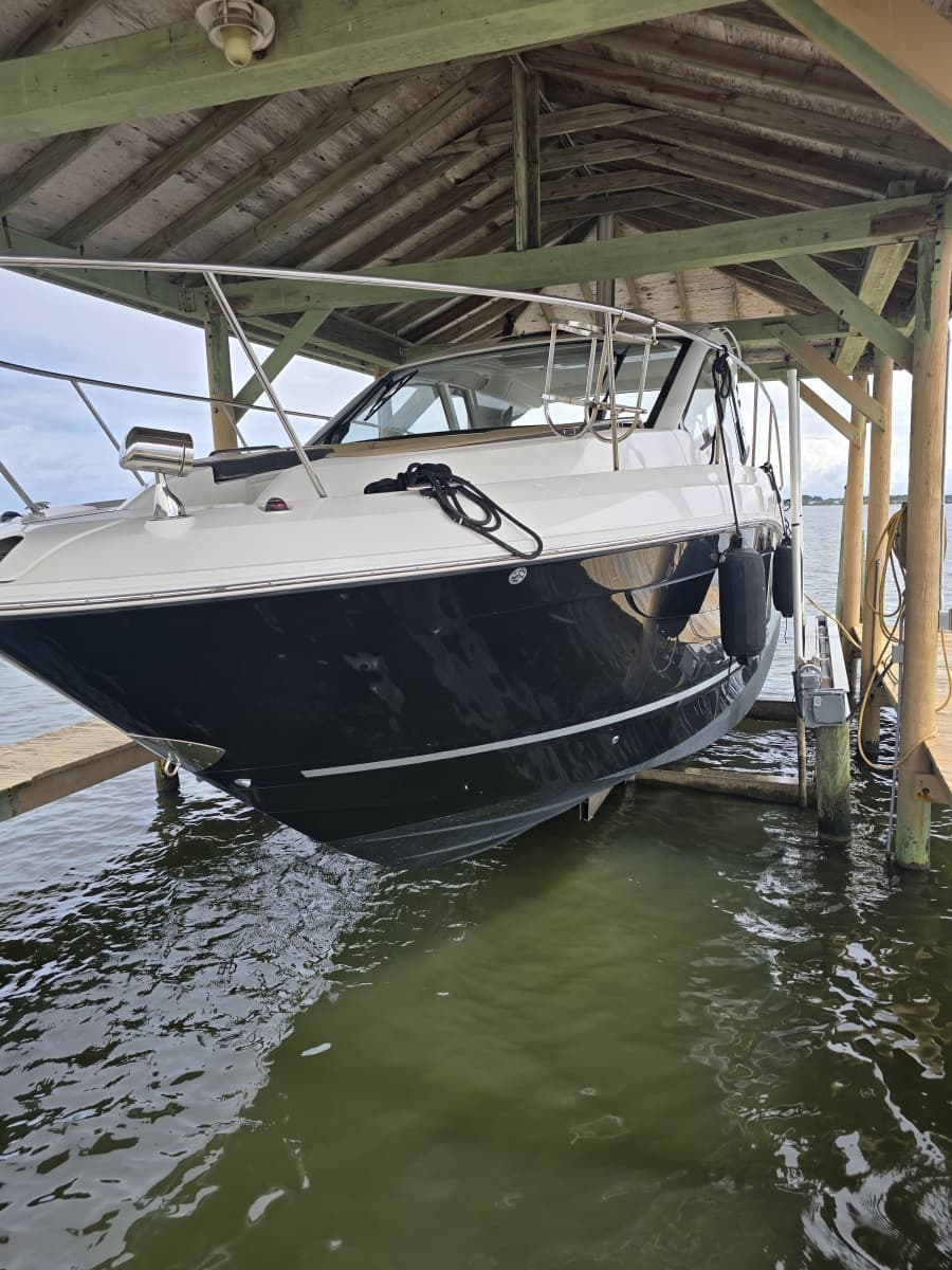 2018 Sea Ray 350 Sundancer Coupe