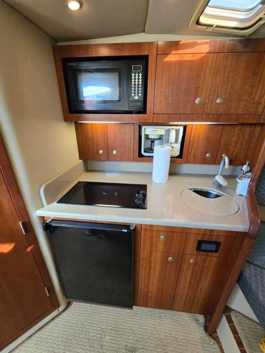 2005 Rampage 33 Express