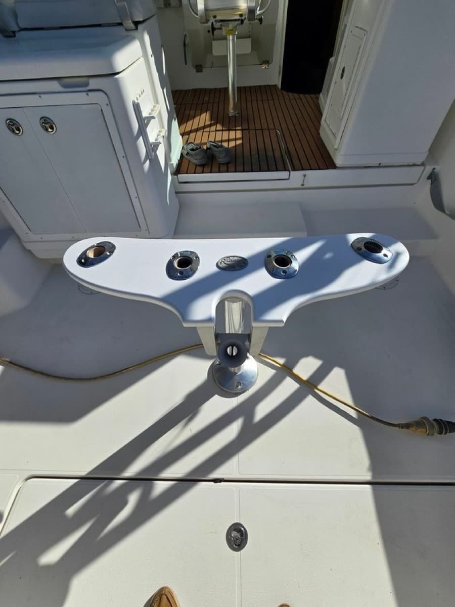 2005 Rampage 33 Express