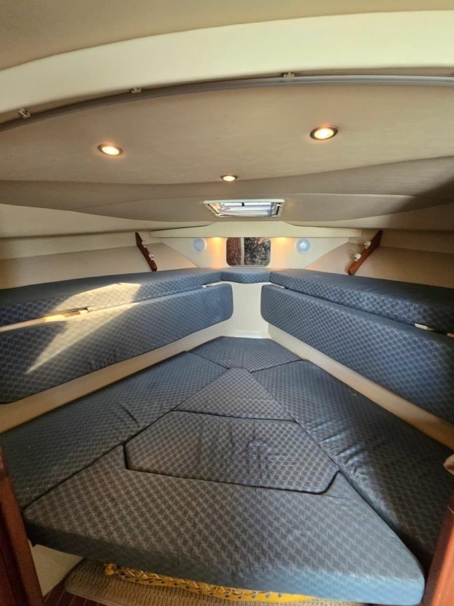 2005 Rampage 33 Express