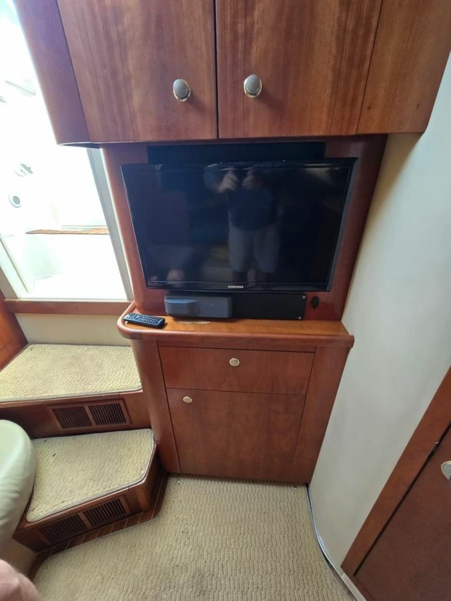 2005 Rampage 33 Express