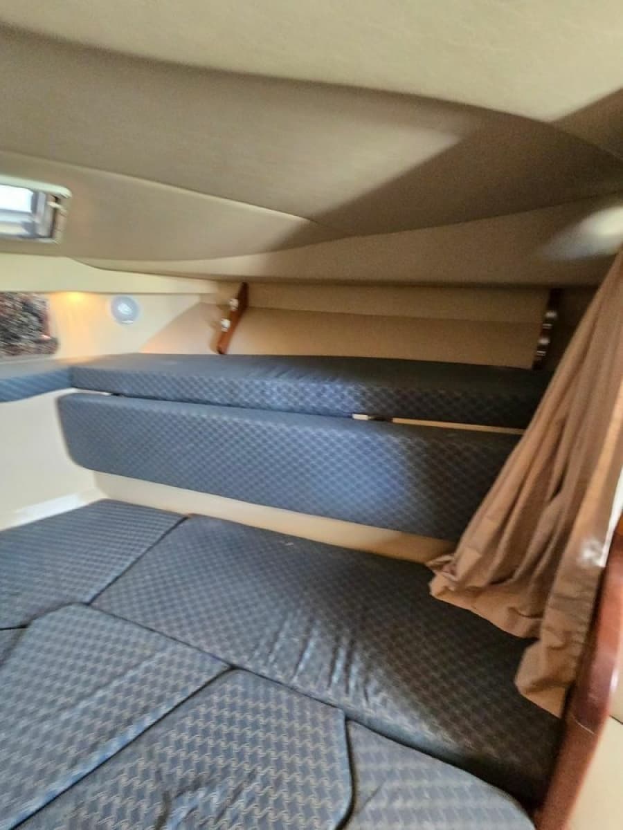 2005 Rampage 33 Express