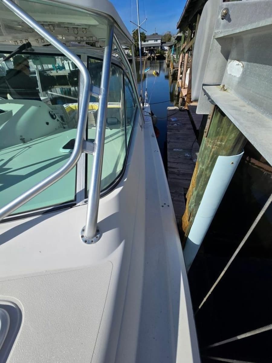 2005 Rampage 33 Express