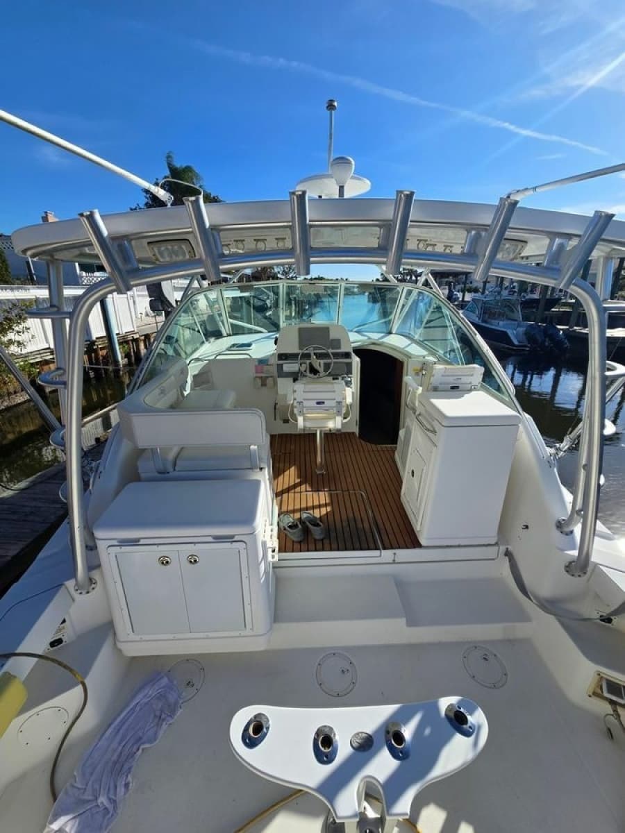 2005 Rampage 33 Express