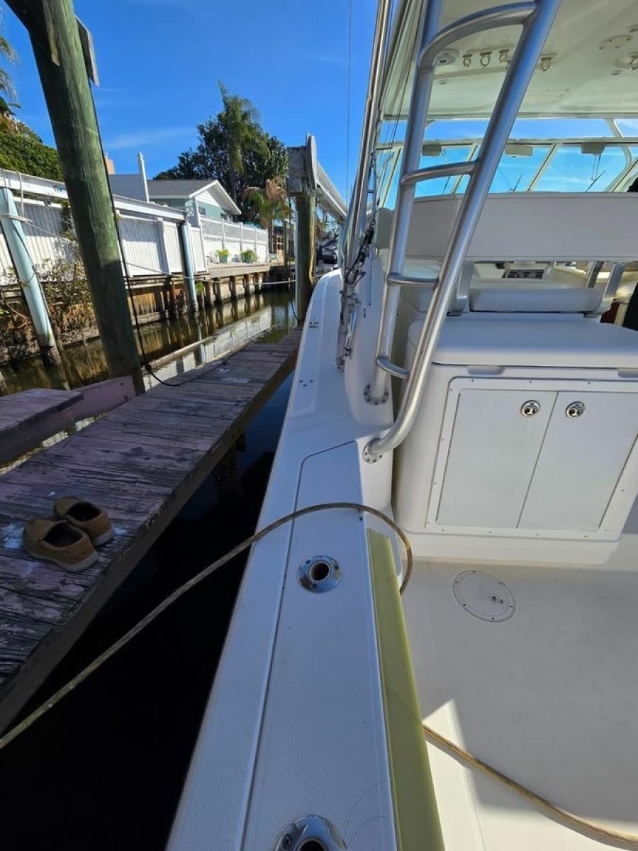 2005 Rampage 33 Express