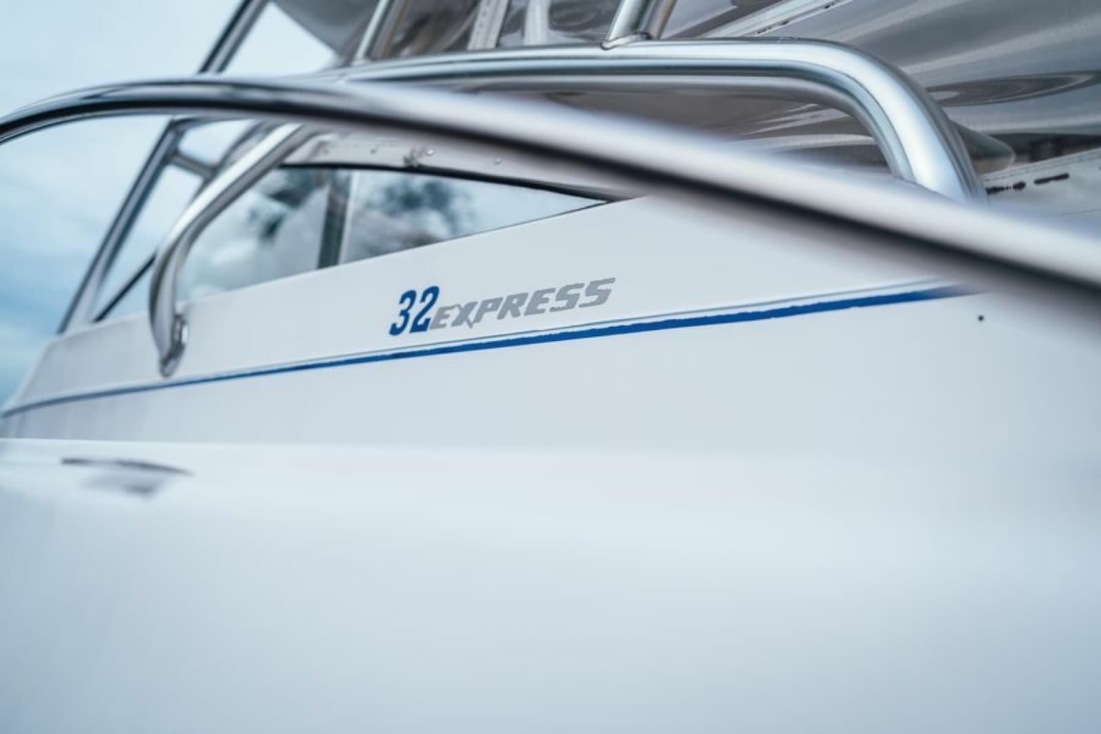 2003 Pro-Line 32 Express