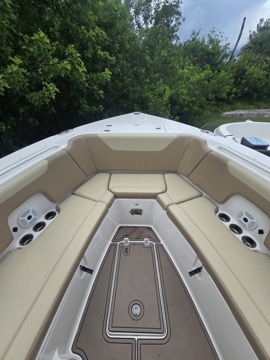 2017 Sailfish Dual Console 325