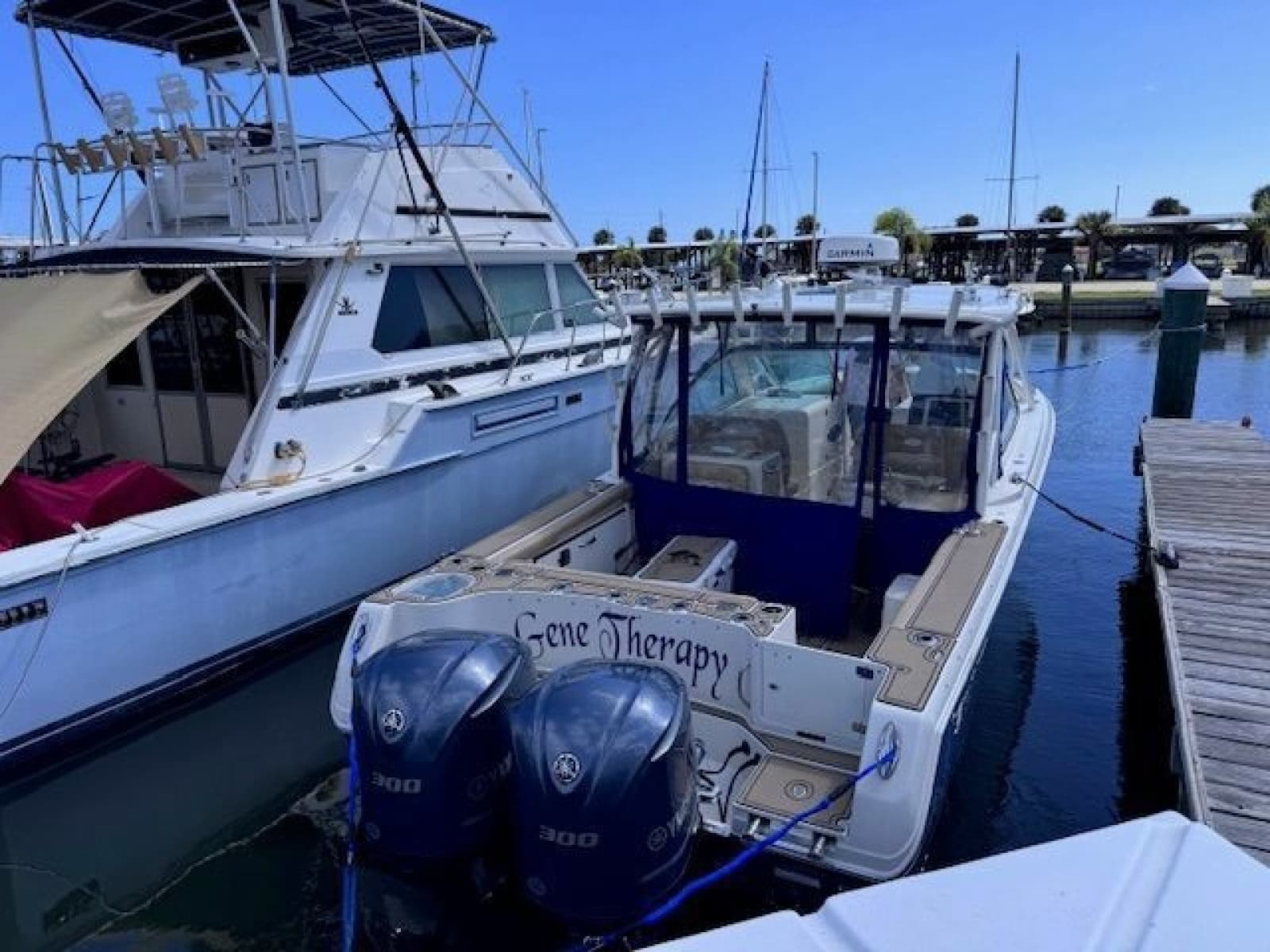 2017 Sailfish Dual Console 325