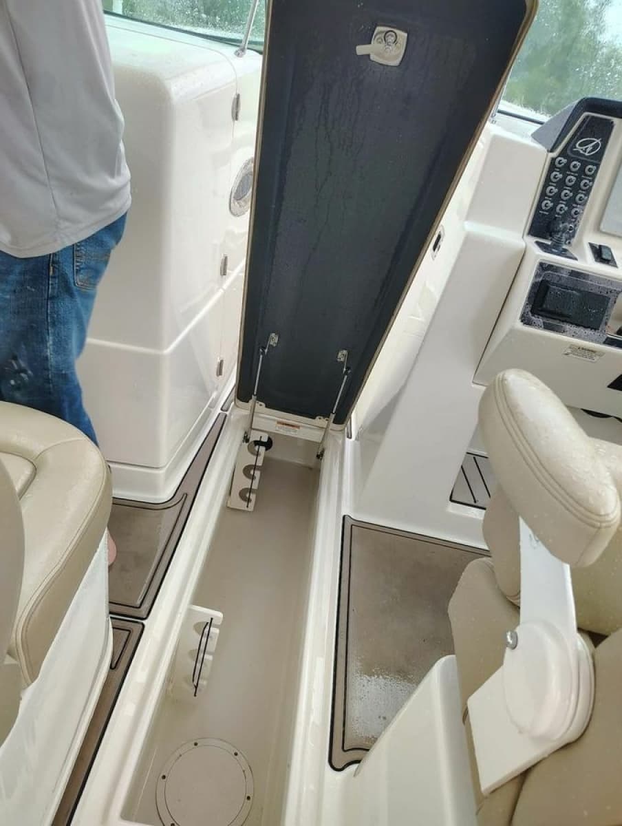 2017 Sailfish Dual Console 325