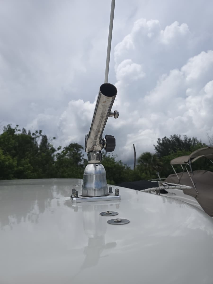 2017 Sailfish Dual Console 325