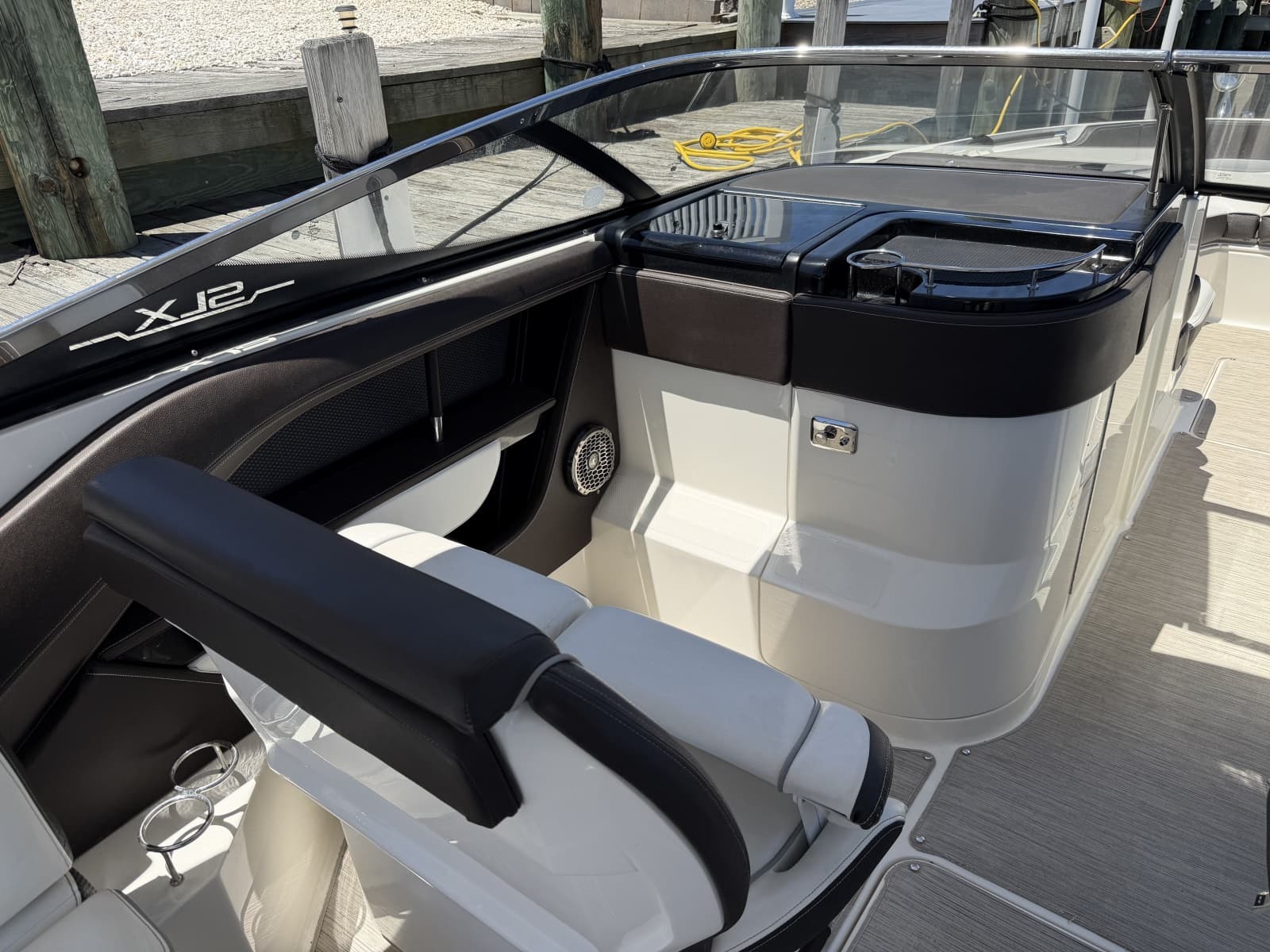 2017 Sea Ray 310 SLX