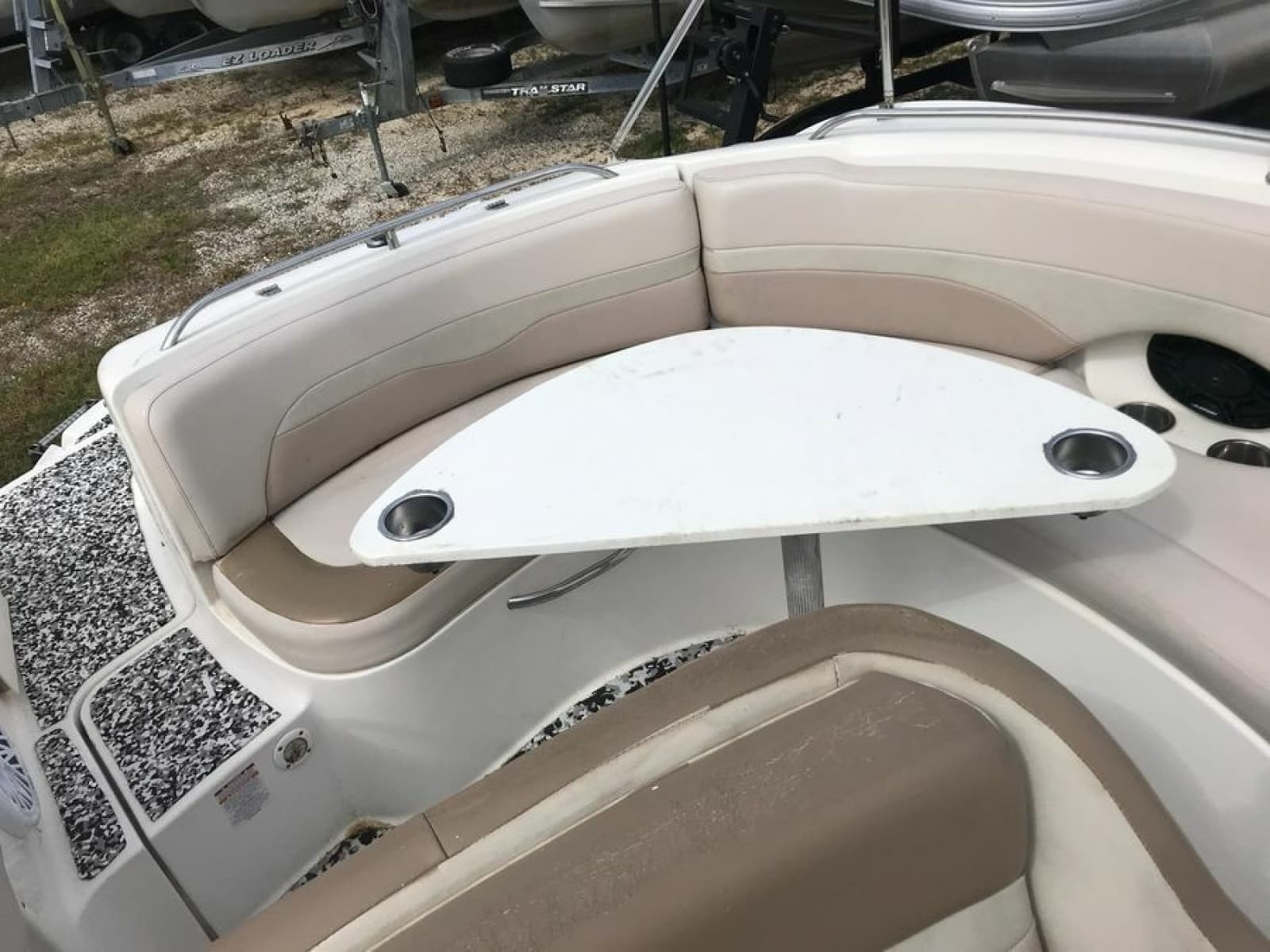 2005 Chaparral Sunesta 252