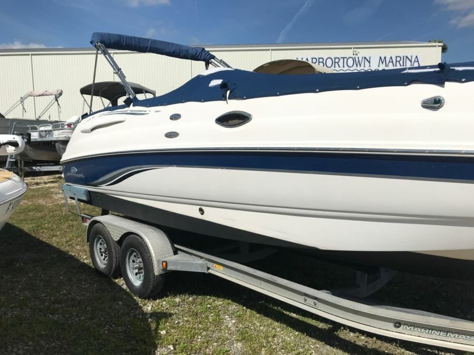 2005 Chaparral Sunesta 252