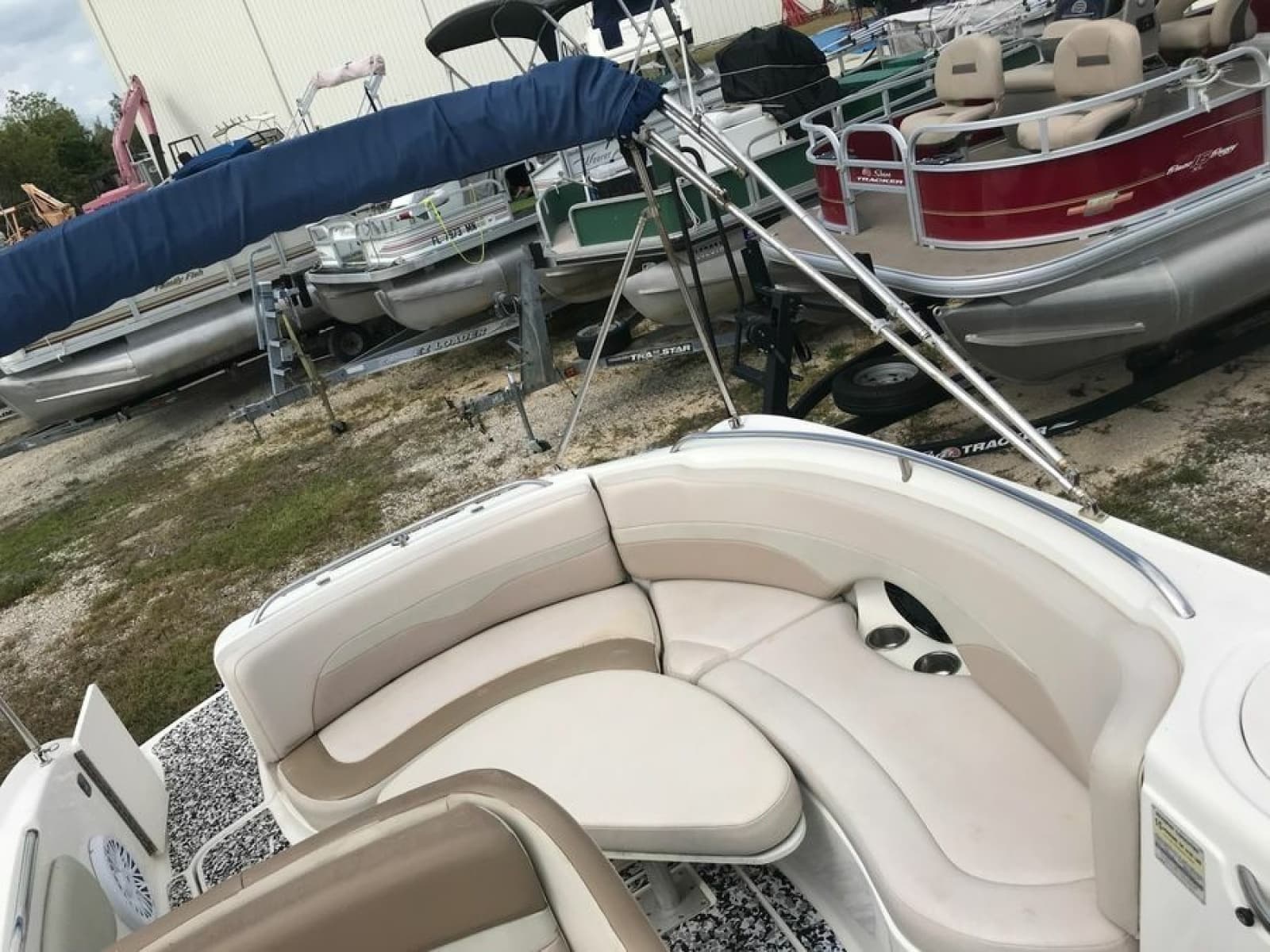 2005 Chaparral Sunesta 252
