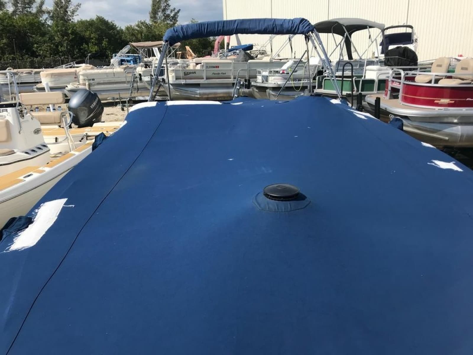 2005 Chaparral Sunesta 252