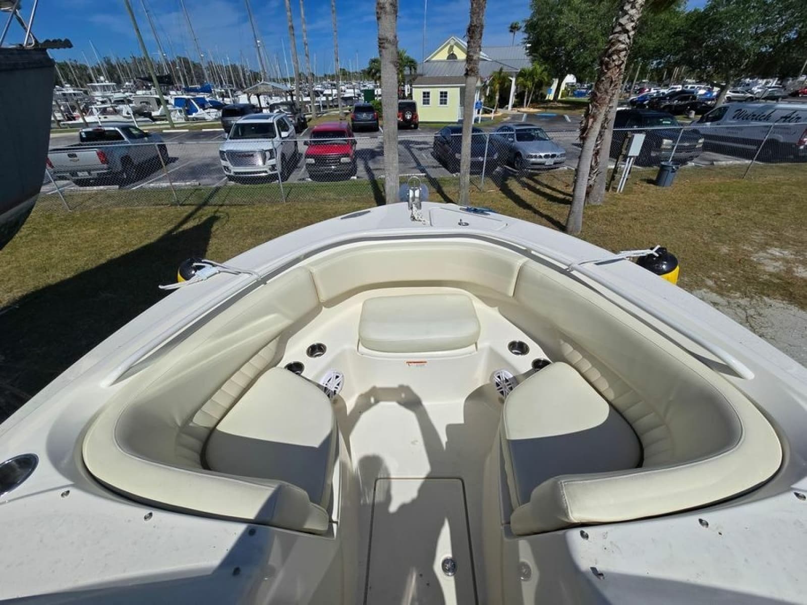 2008 Hydra-Sports 2200 DC
