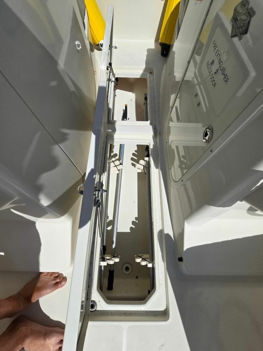 2008 Hydra-Sports 2200 DC