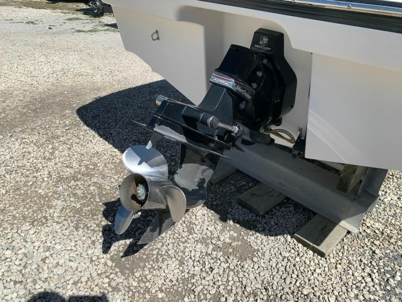 2008 Bayliner 205