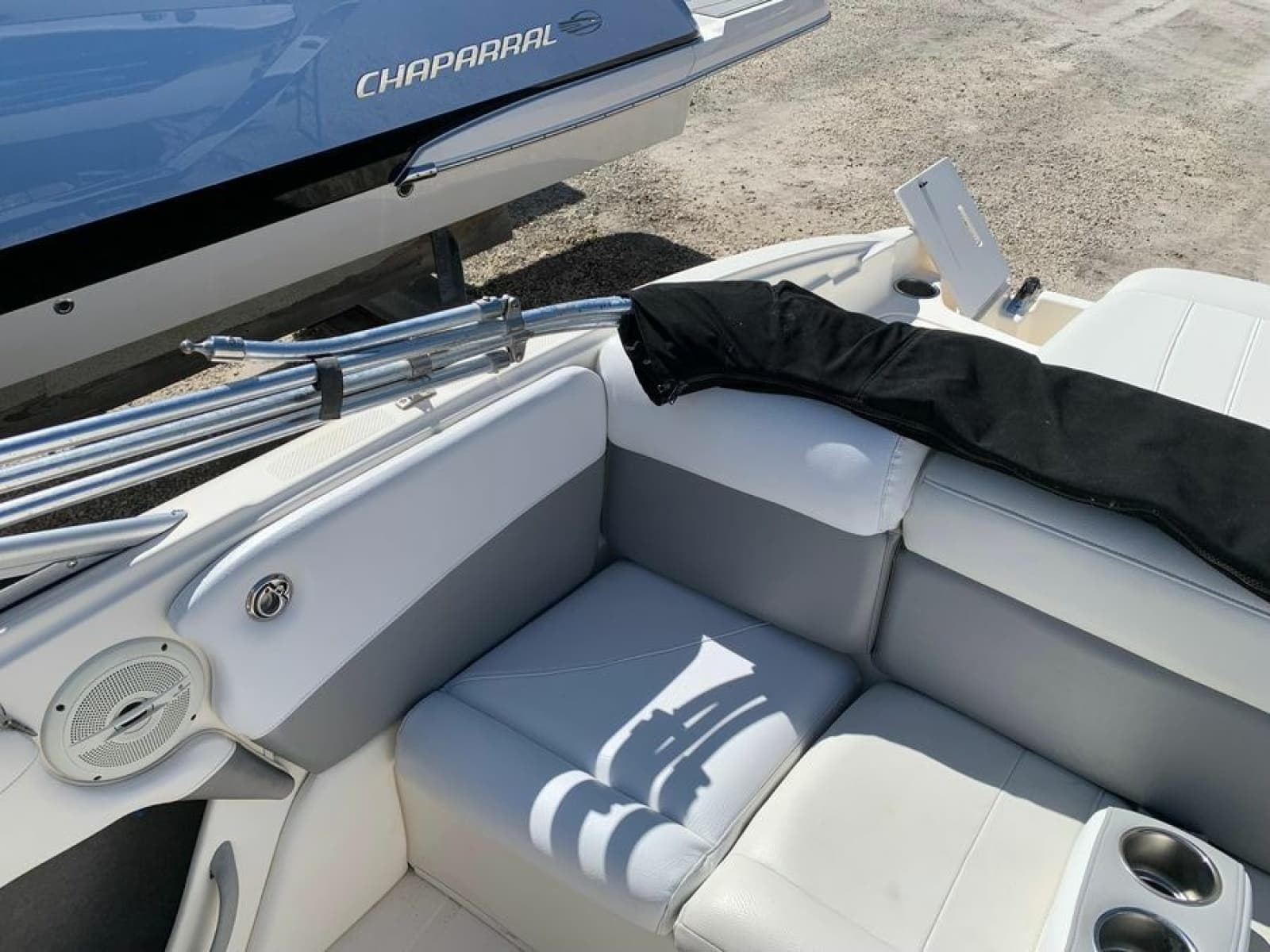 2008 Bayliner 205