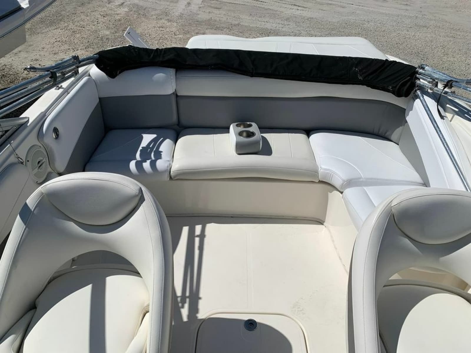 2008 Bayliner 205