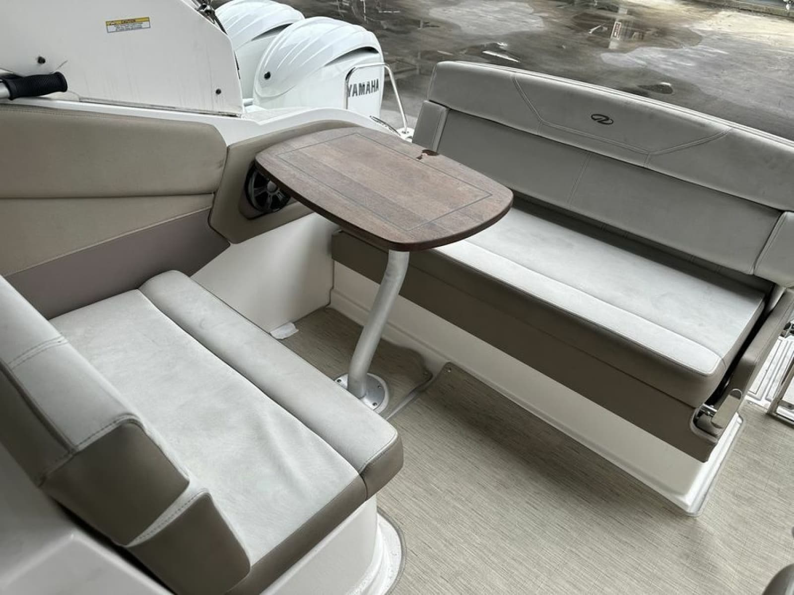 2017 Regal 28 Express