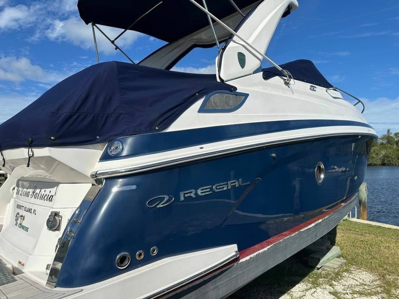 2017 Regal 28 Express