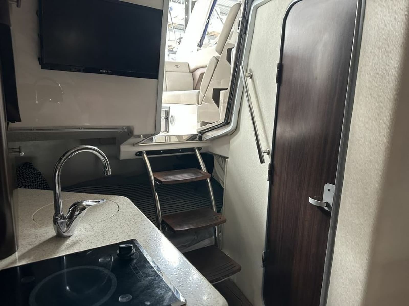 2017 Regal 28 Express