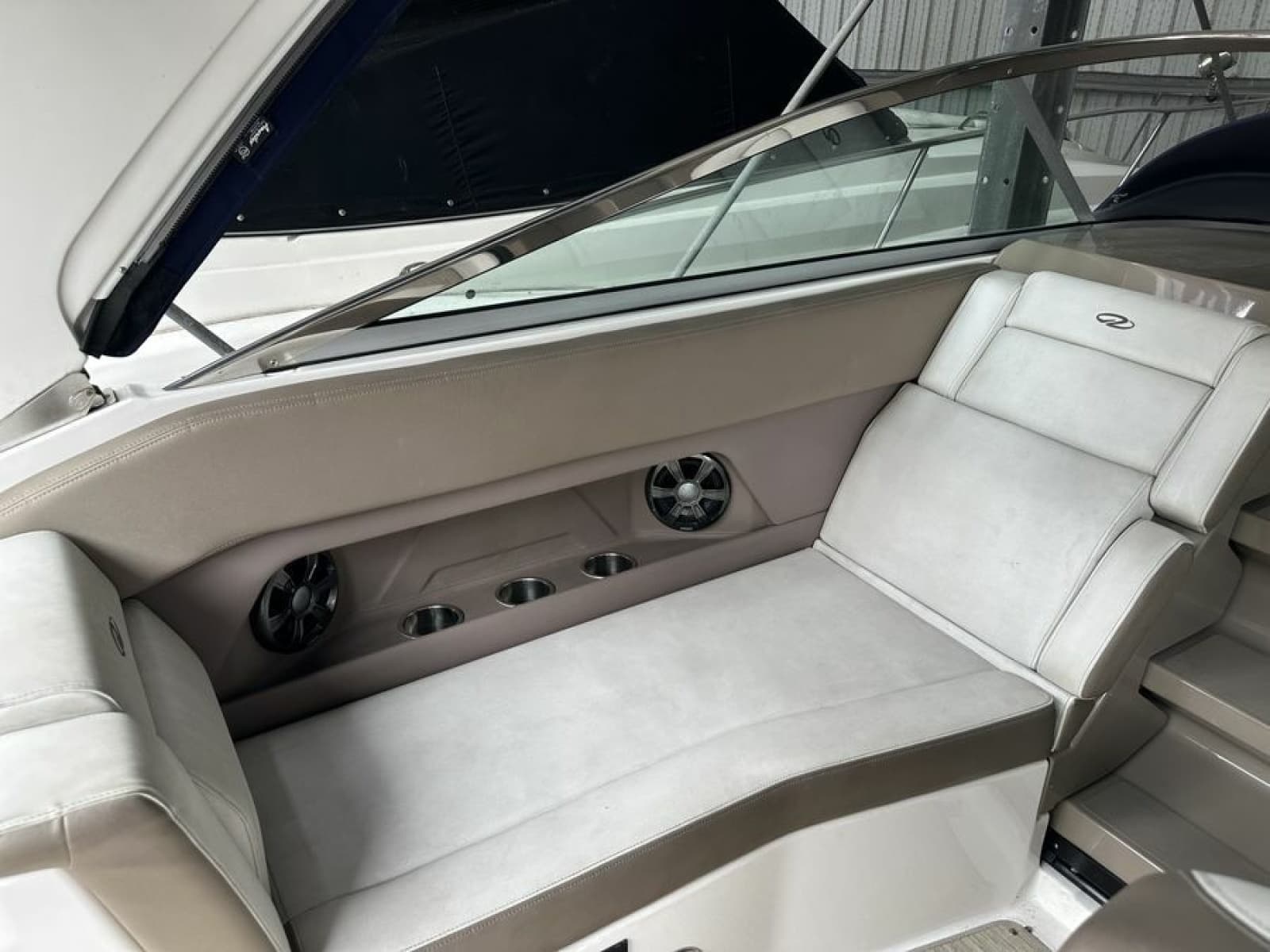 2017 Regal 28 Express