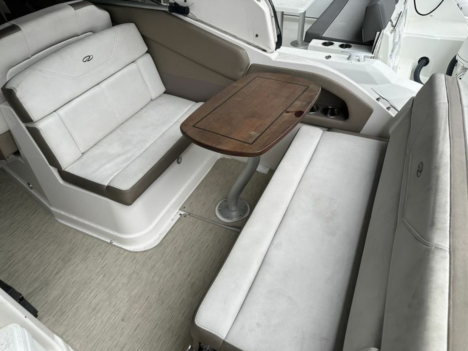 2017 Regal 28 Express