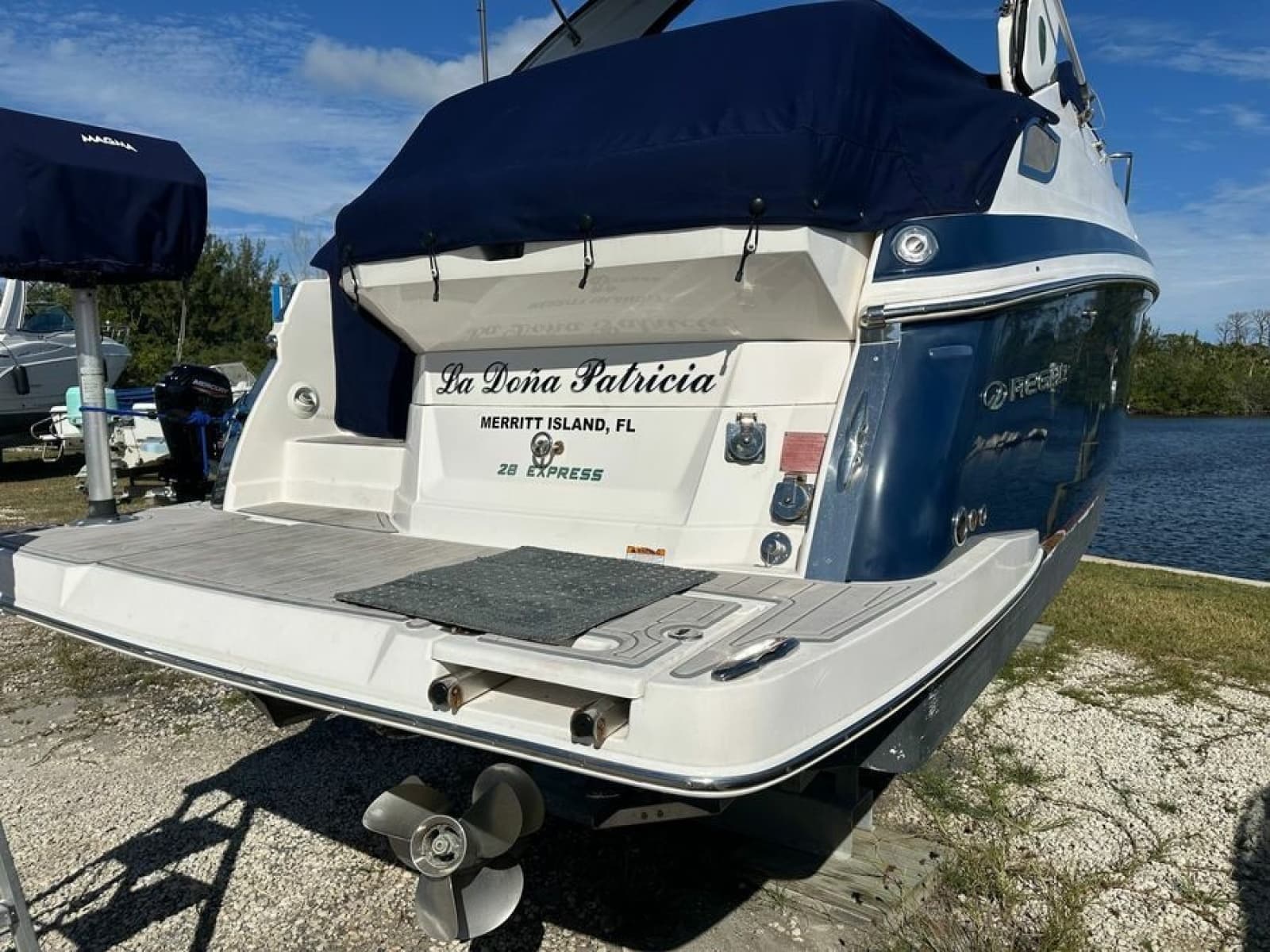 2017 Regal 28 Express