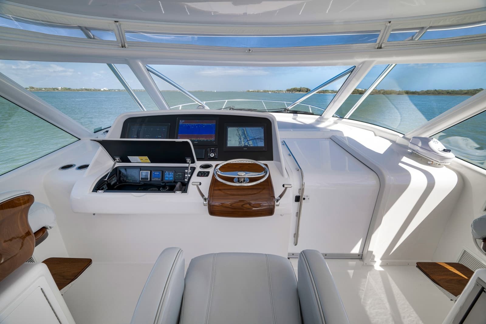 2022 Mag Bay 