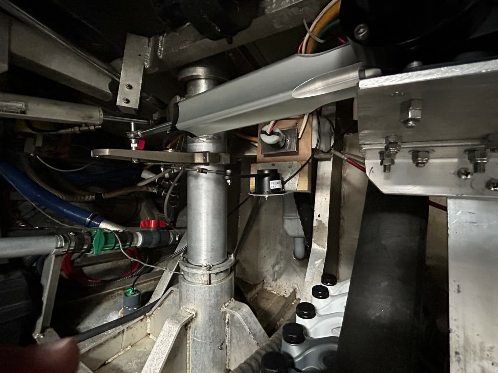 Rudder & autopilot ram