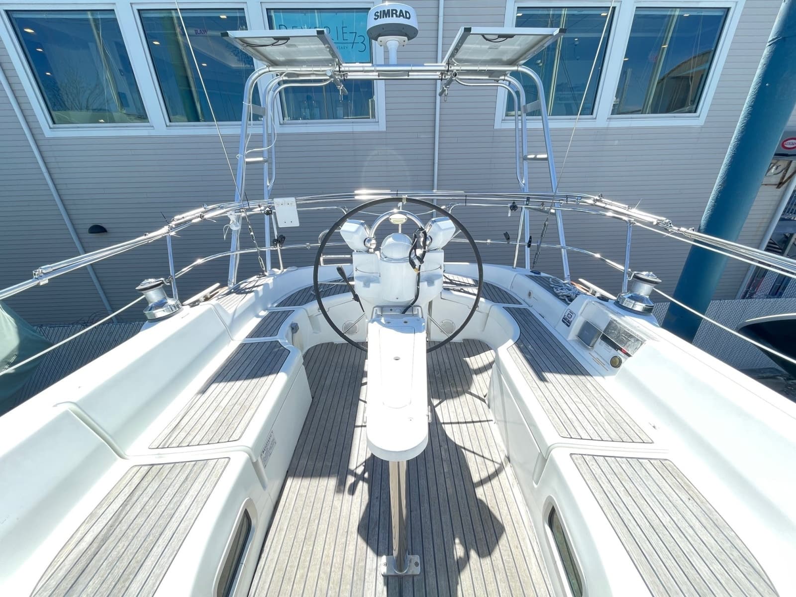 2004 Beneteau 423