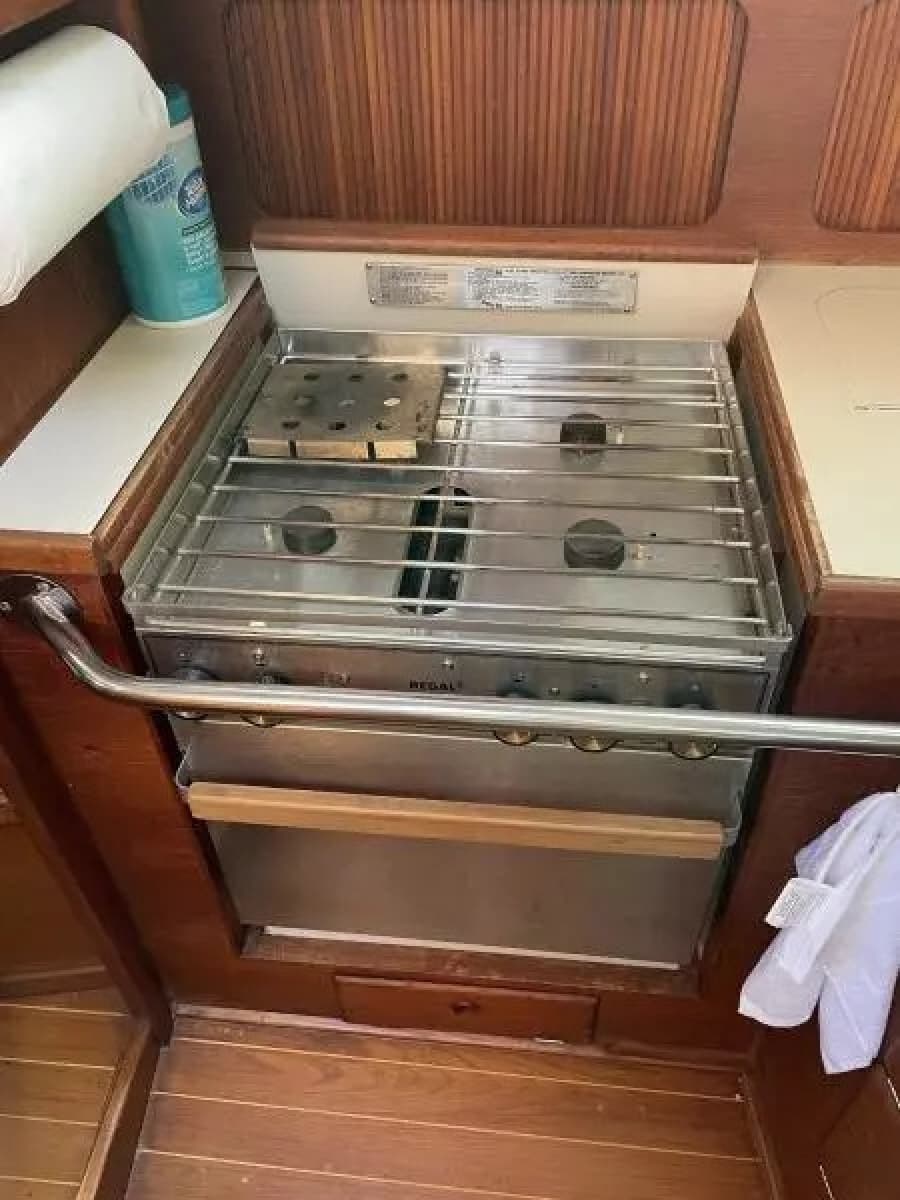 1990 Sabre 38 MK II