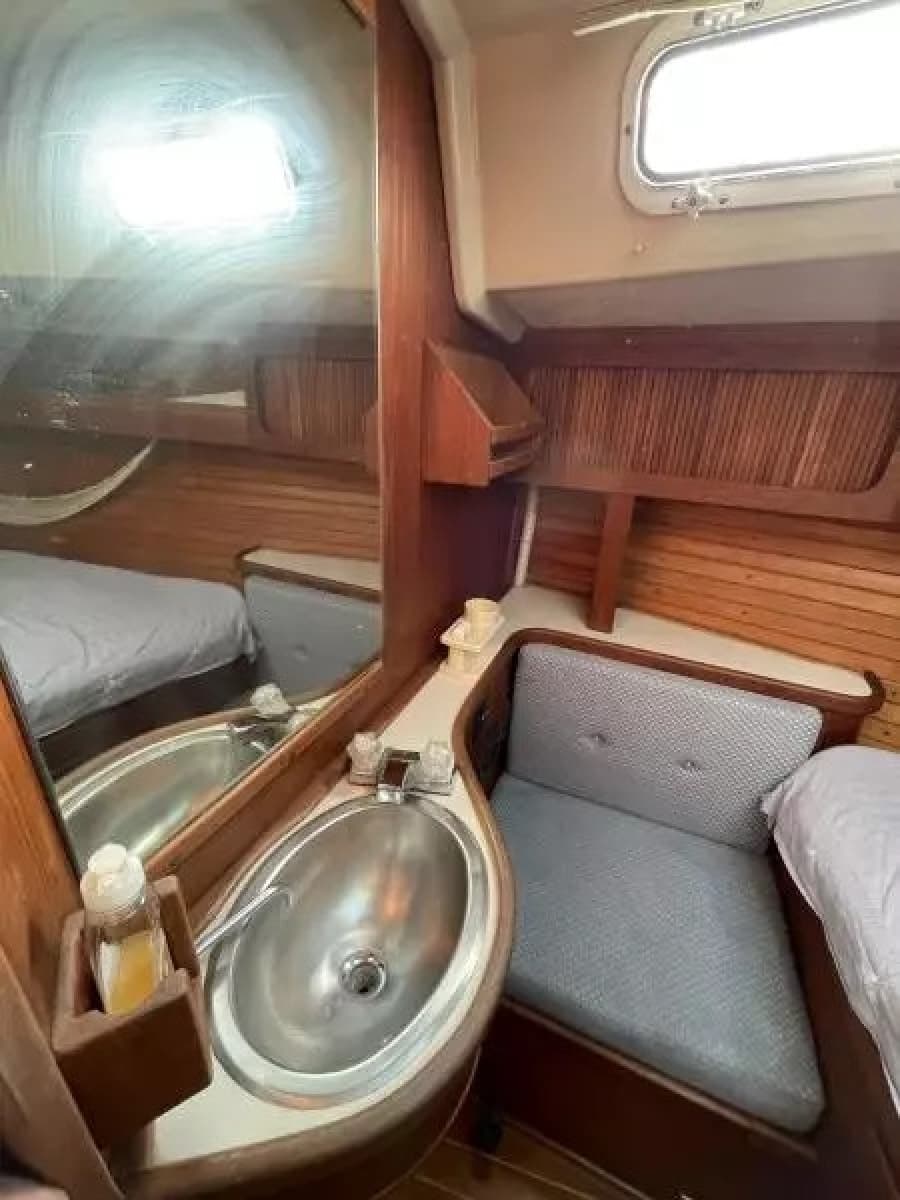 1990 Sabre 38 MK II