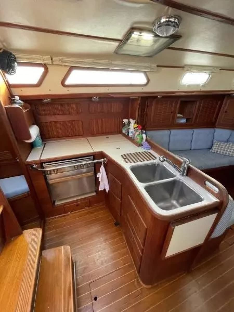 1990 Sabre 38 MK II