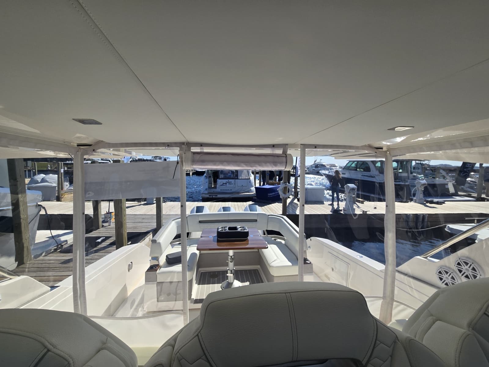 2024 Tiara Yachts 38 LS