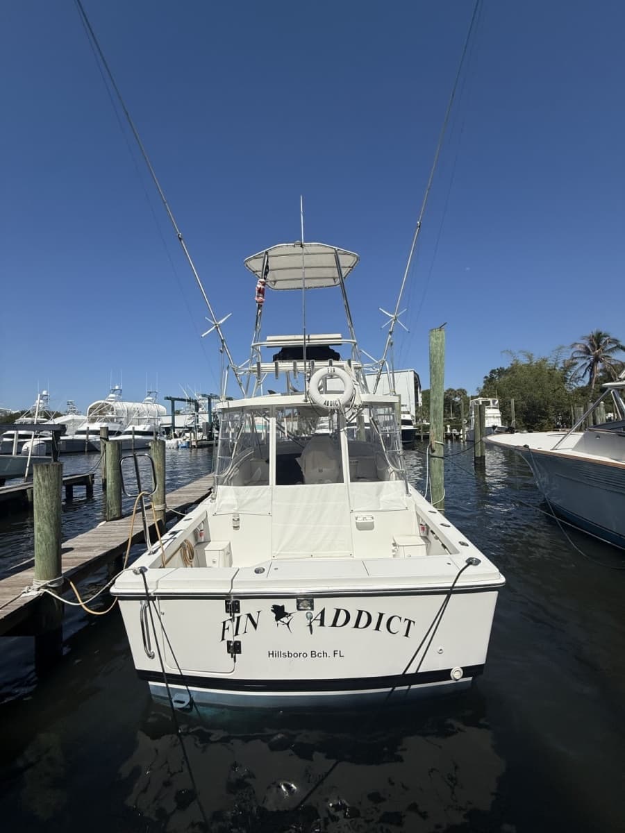 2000 Luhrs 