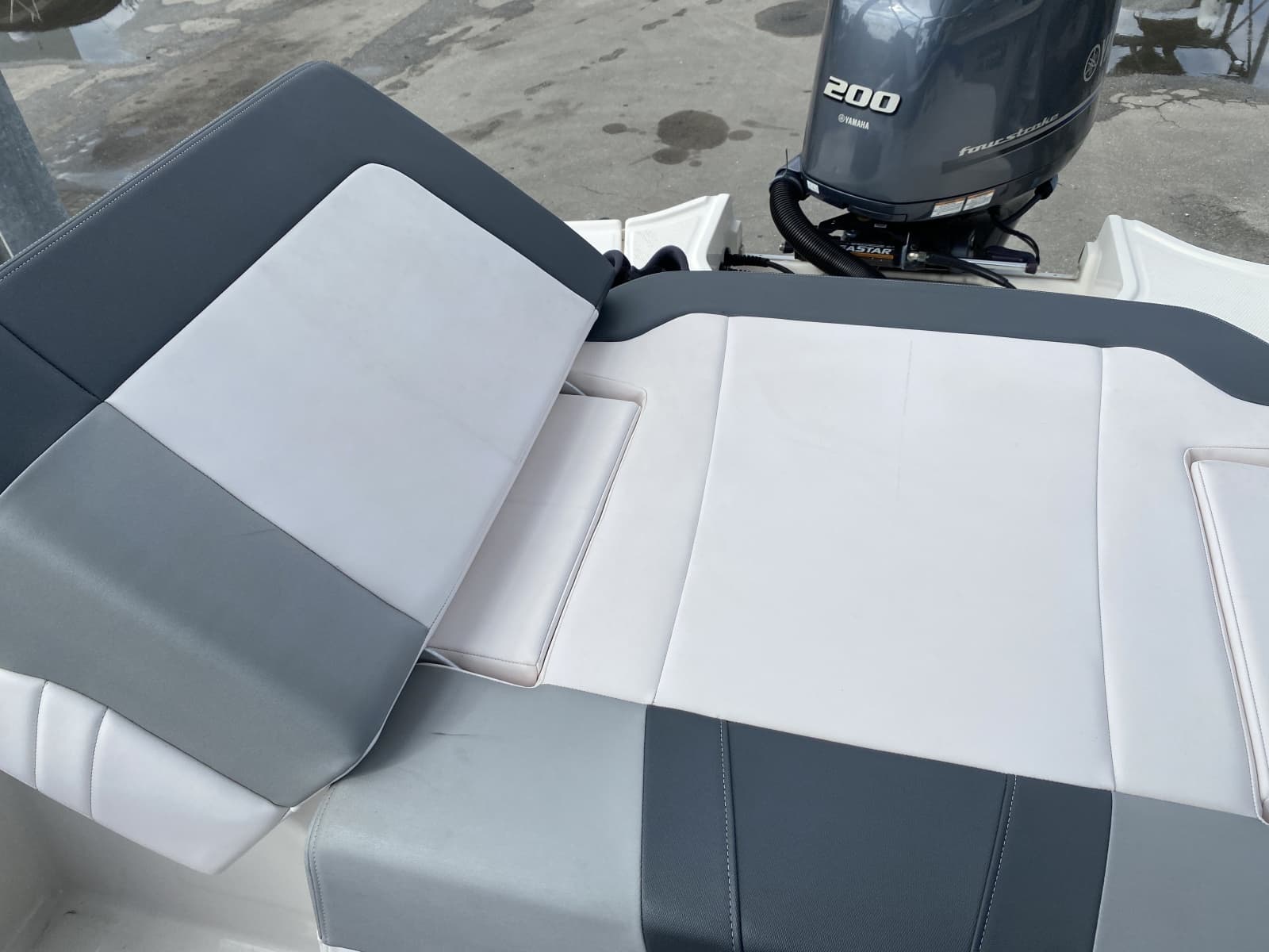 2019 Chaparral 21 H2O Sport