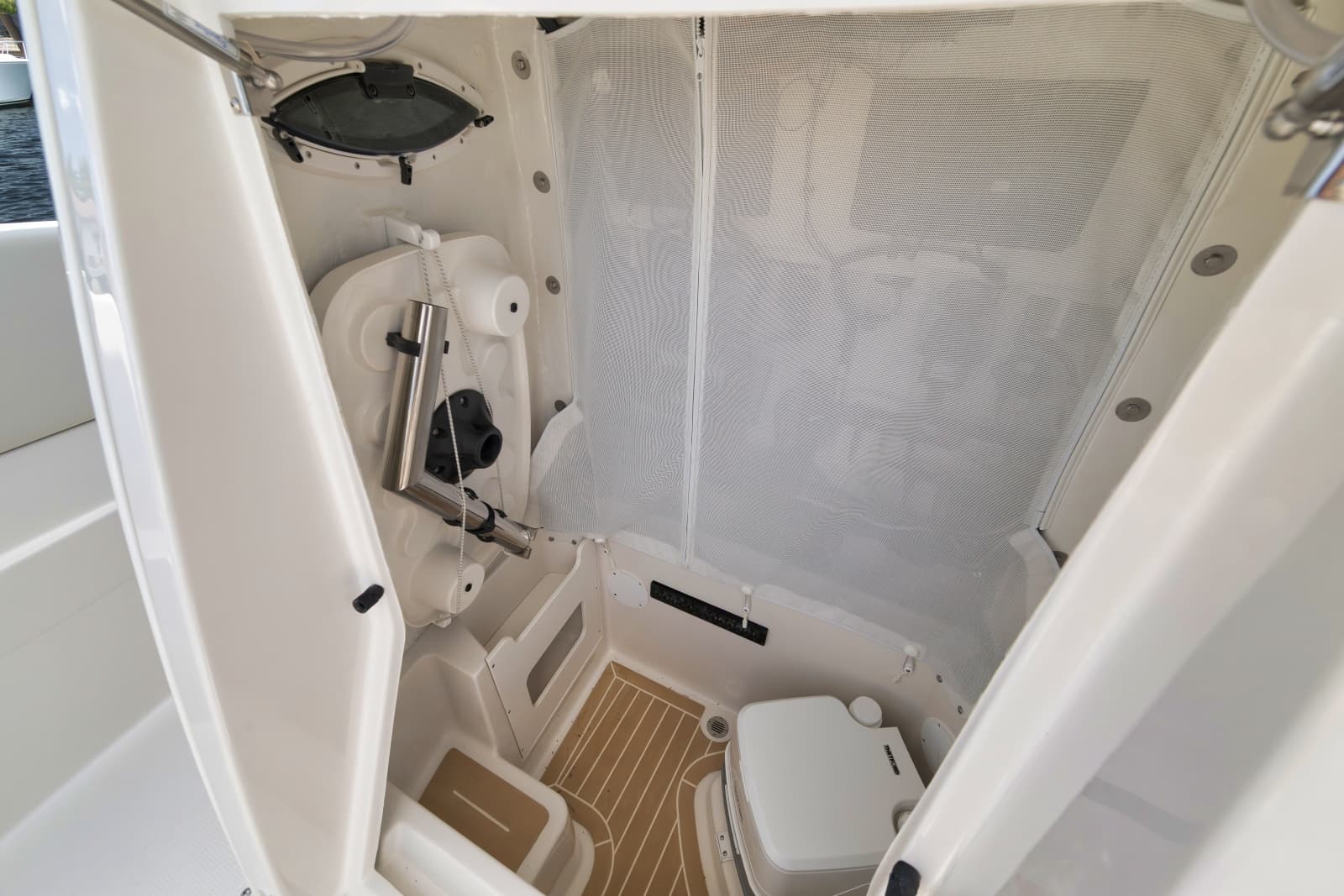 2026 Sailfish 252 CC