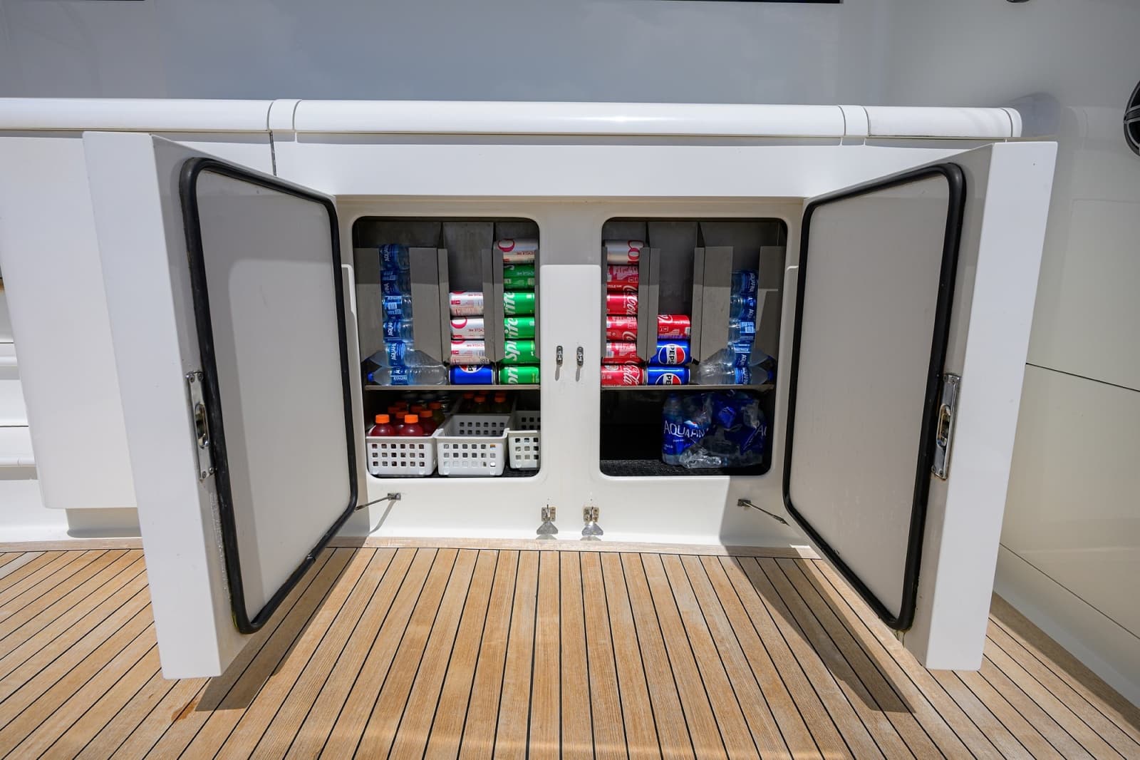2003 American Custom Yachts 