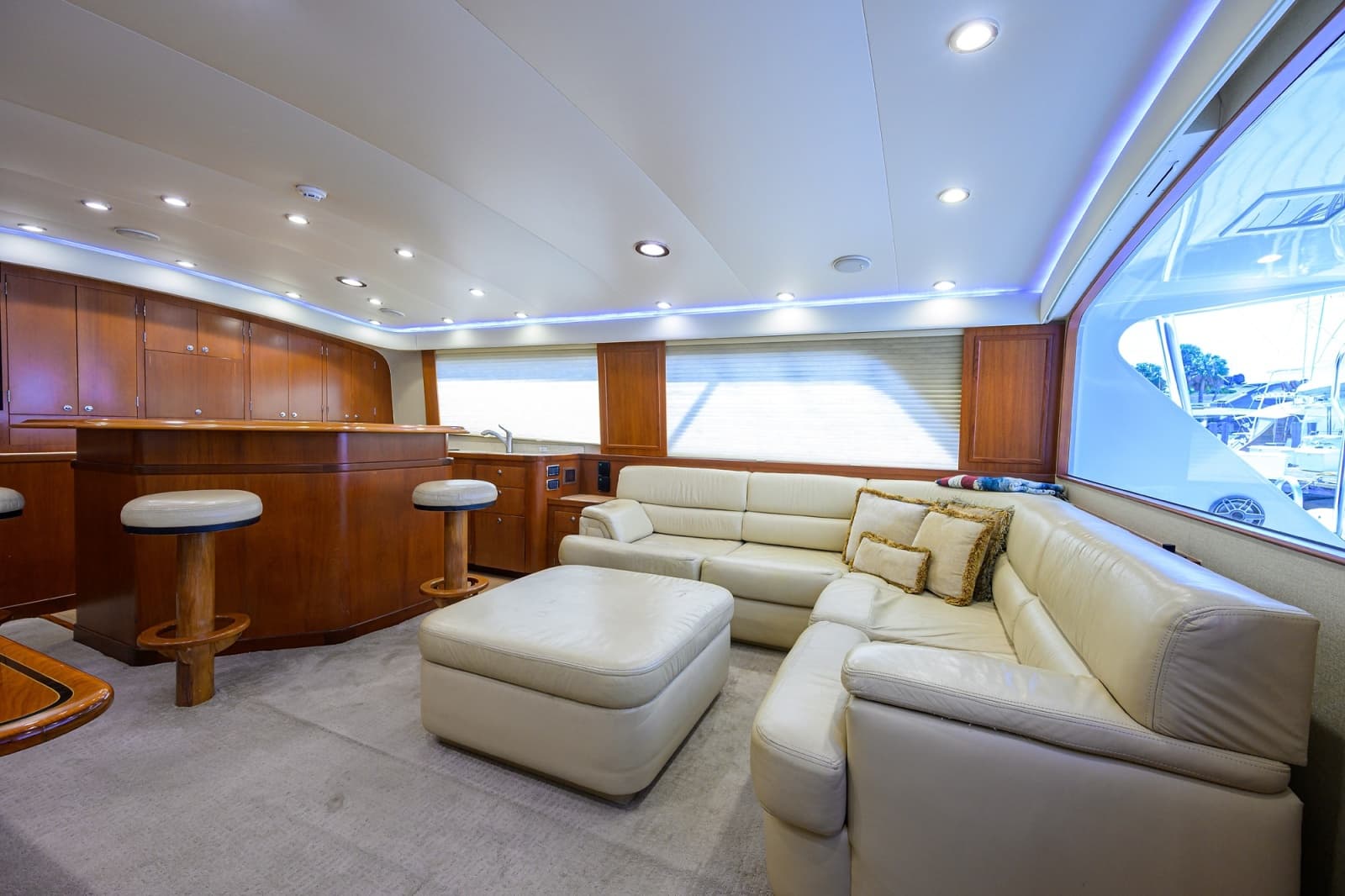 2003 American Custom Yachts 
